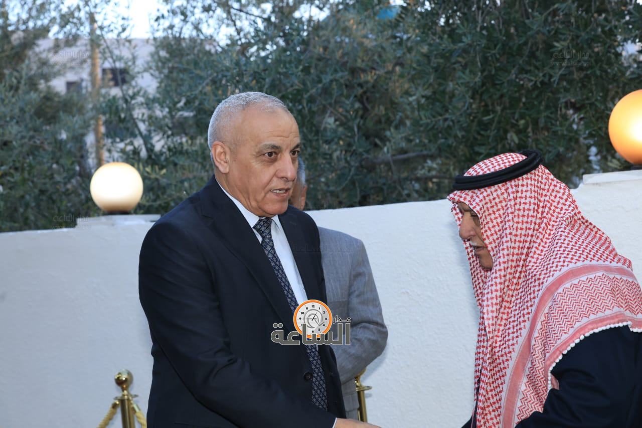 Madar Al-Saa Images 0.18773061171221417