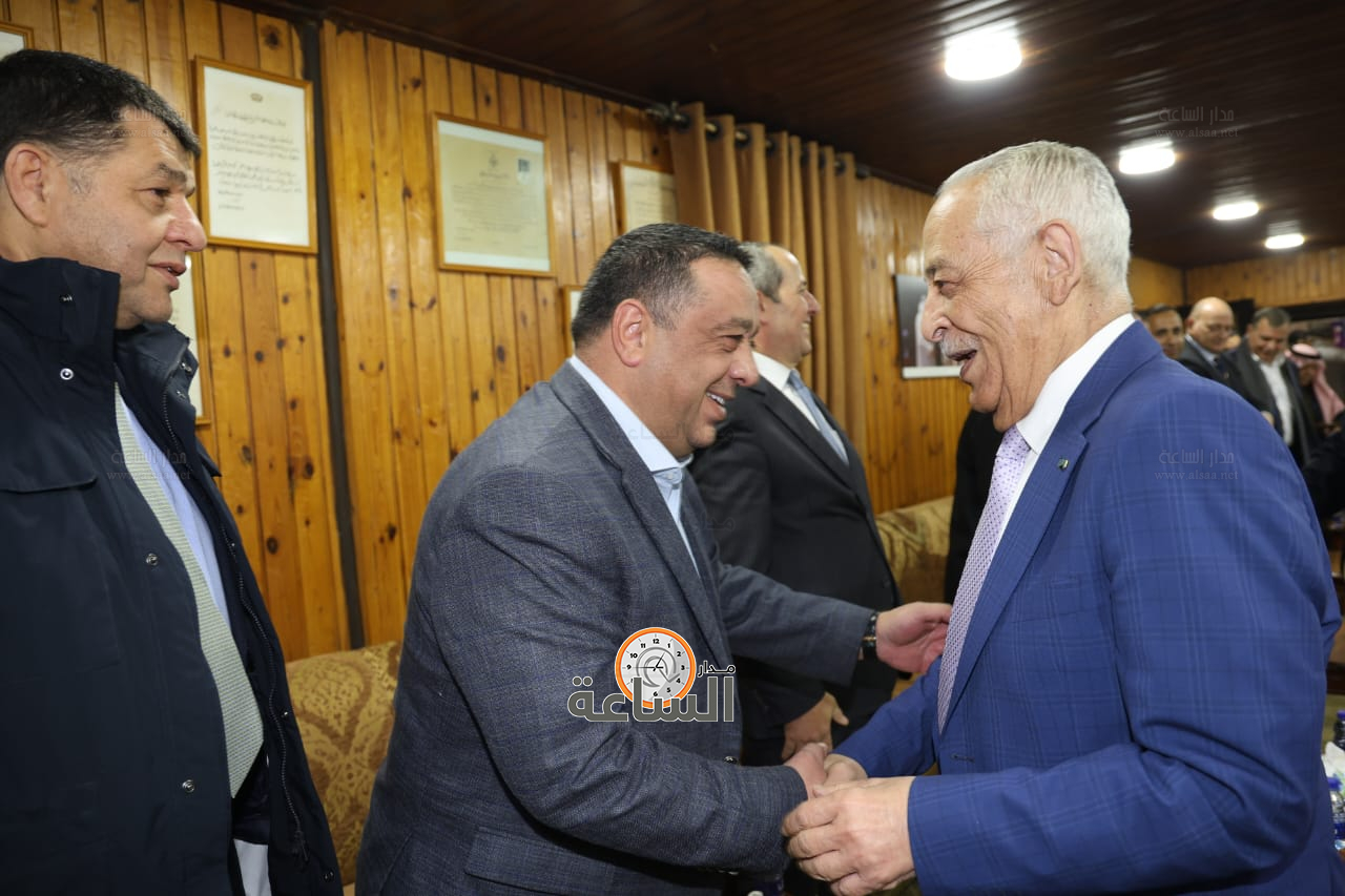 Madar Al-Saa Images 0.591021509688837