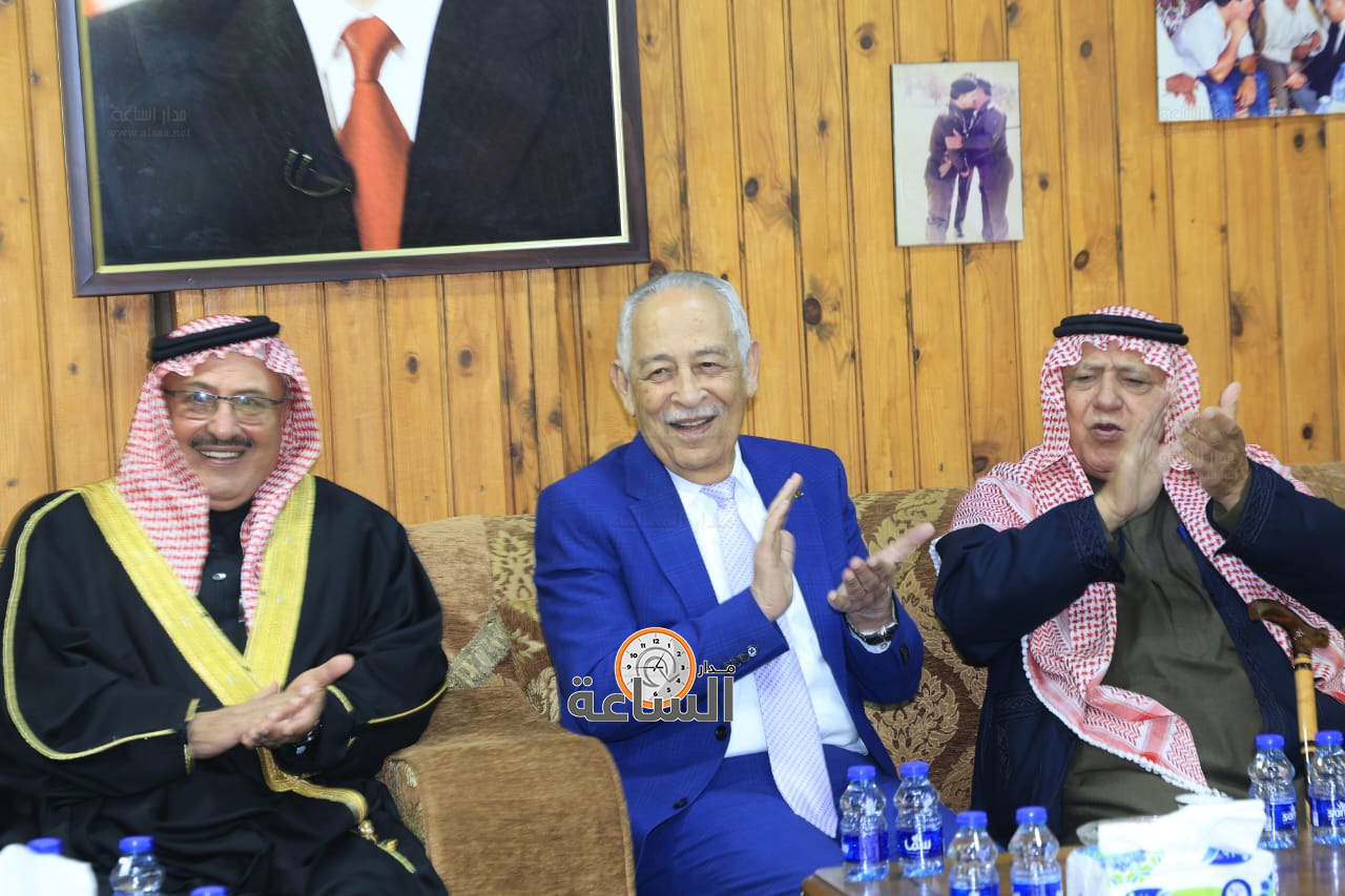 Madar Al-Saa Images 0.8129810029282274