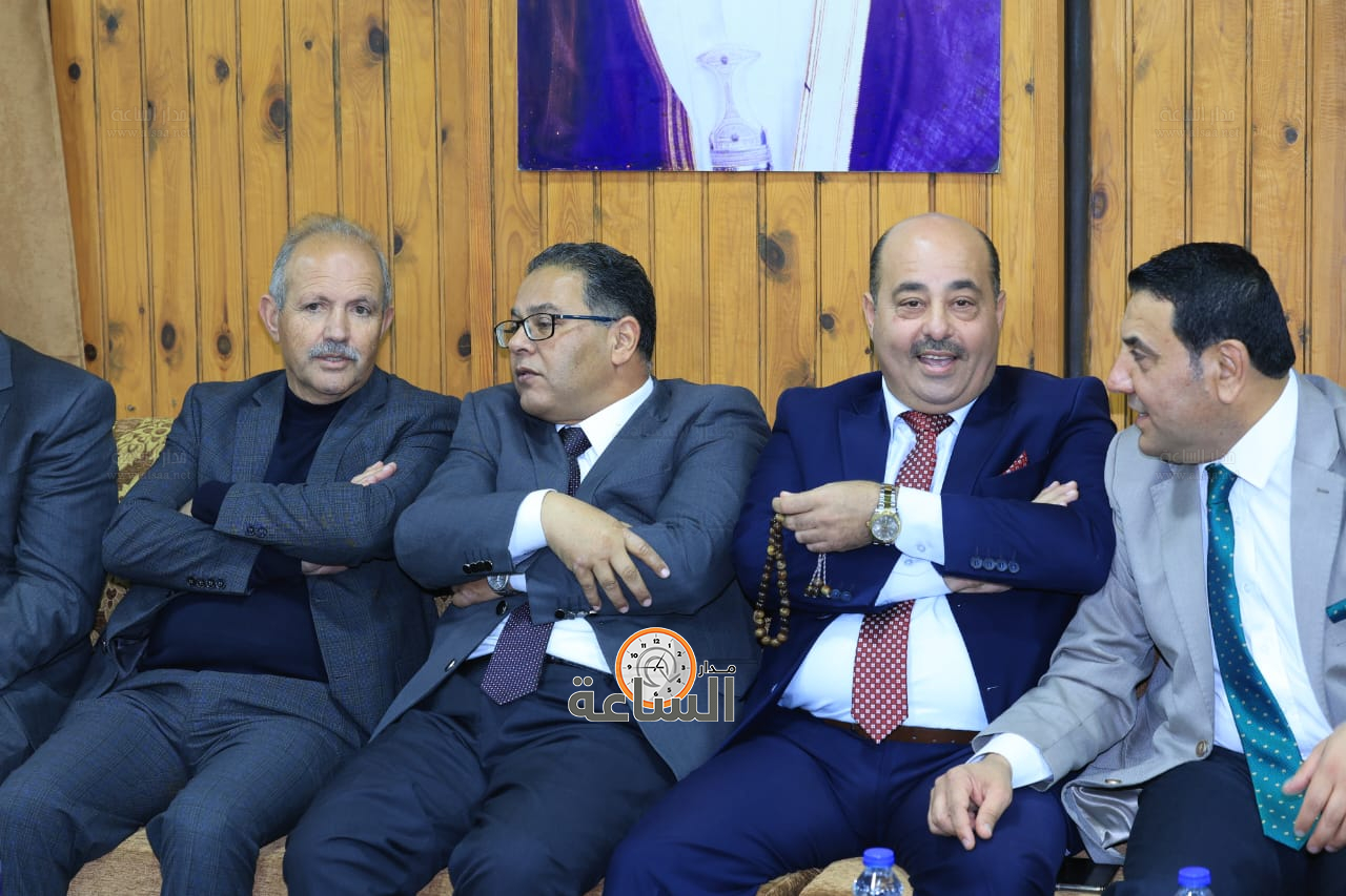 Madar Al-Saa Images 0.012882790707272607