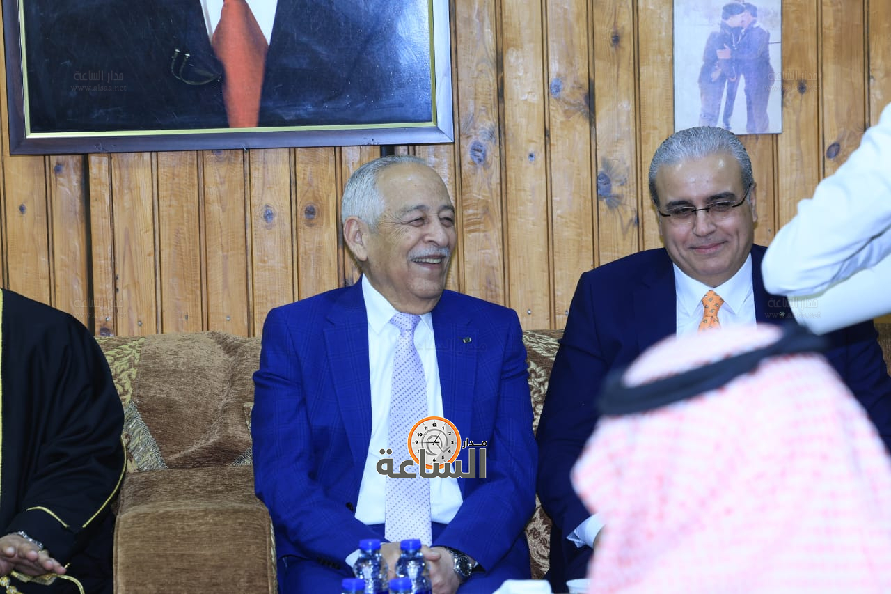 Madar Al-Saa Images 0.4471941811756265