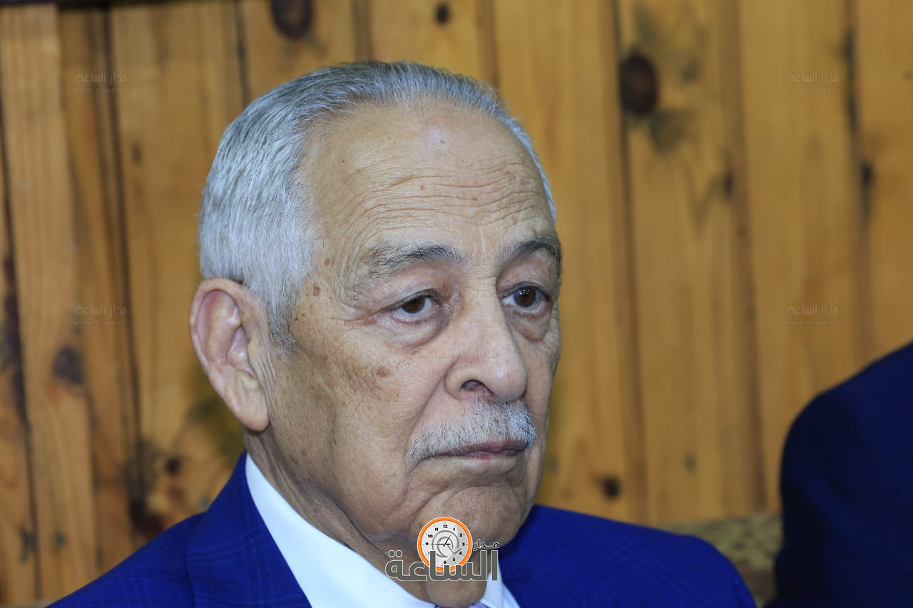 Madar Al-Saa Images 0.7810029137988115