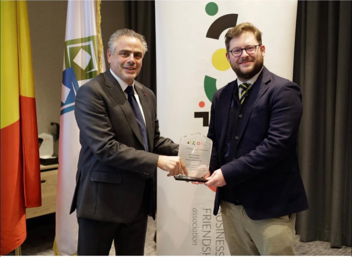 Madar Al-Saa Images 0.3141023630597616