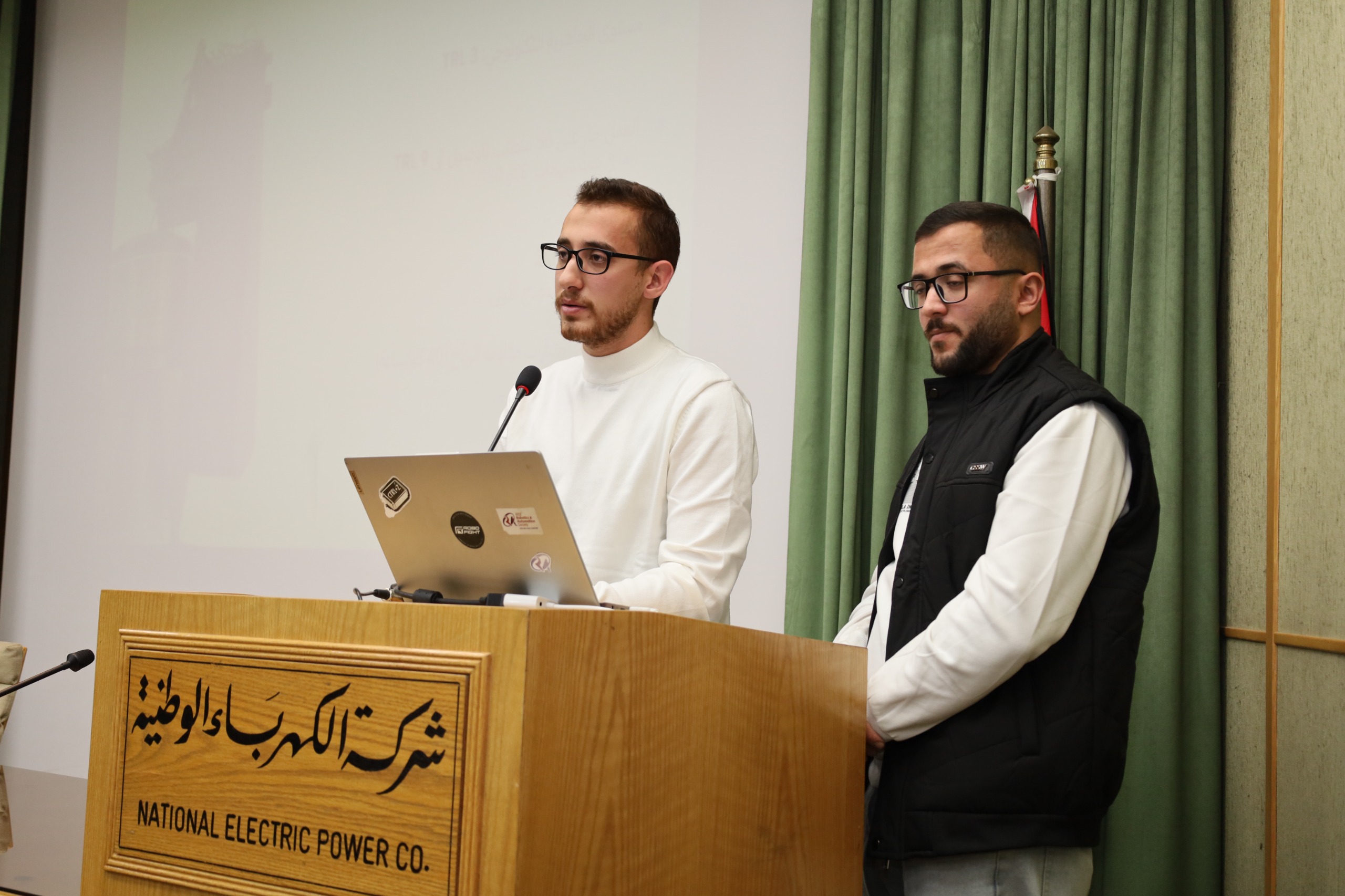 Madar Al-Saa Images 0.6558823919419446