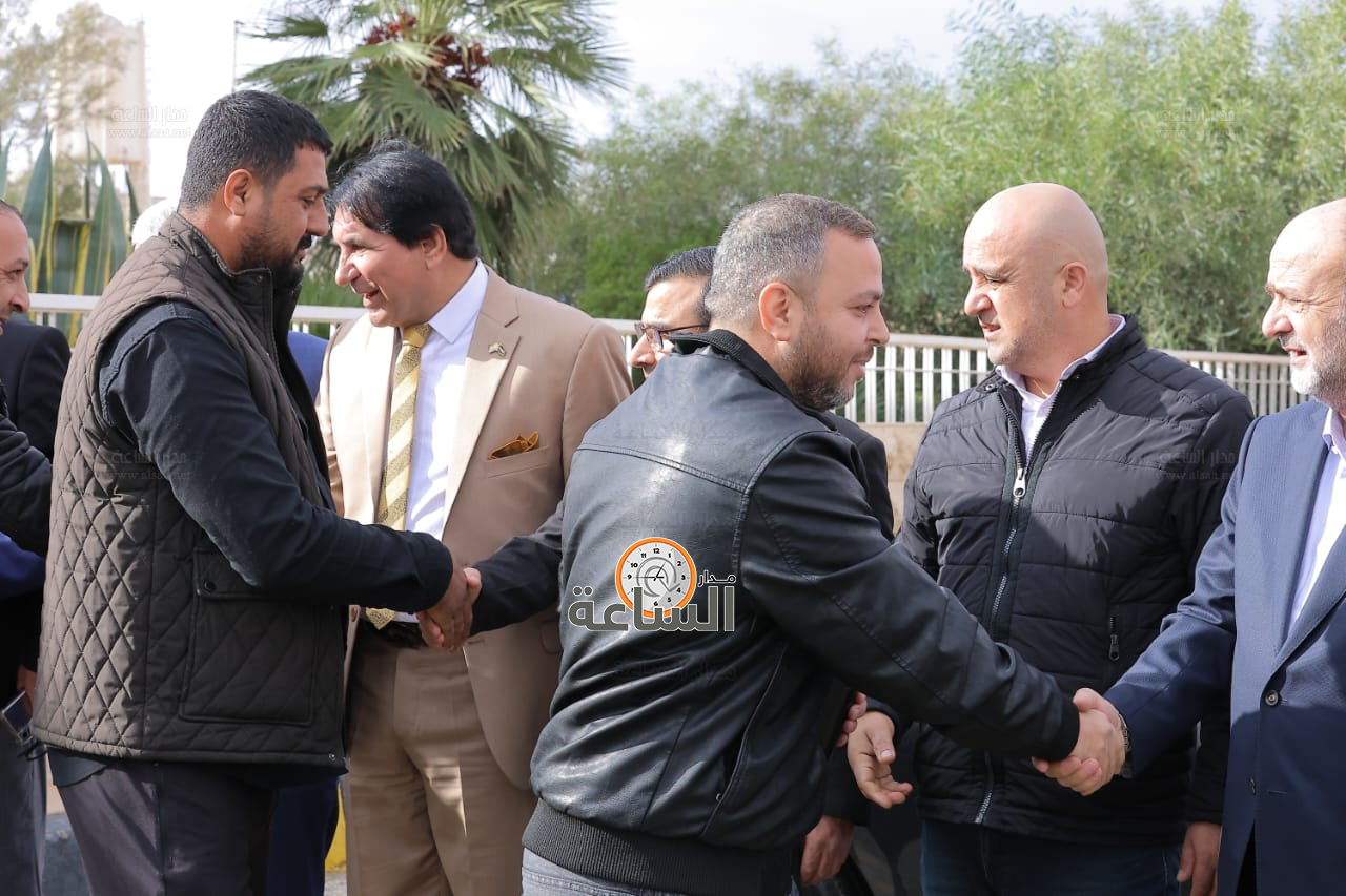 Madar Al-Saa Images 0.25715330691795657