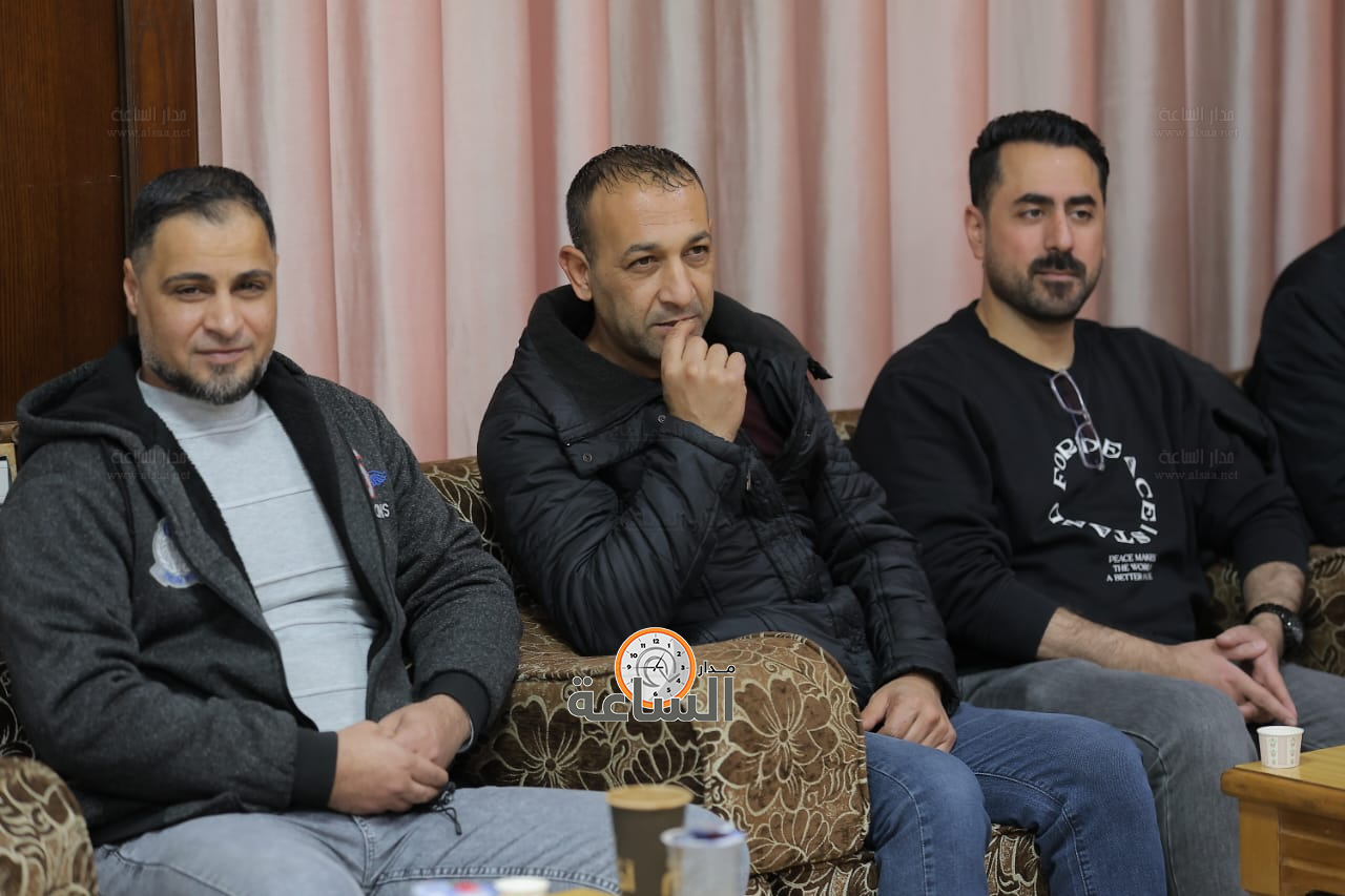 Madar Al-Saa Images 0.7669073428525123