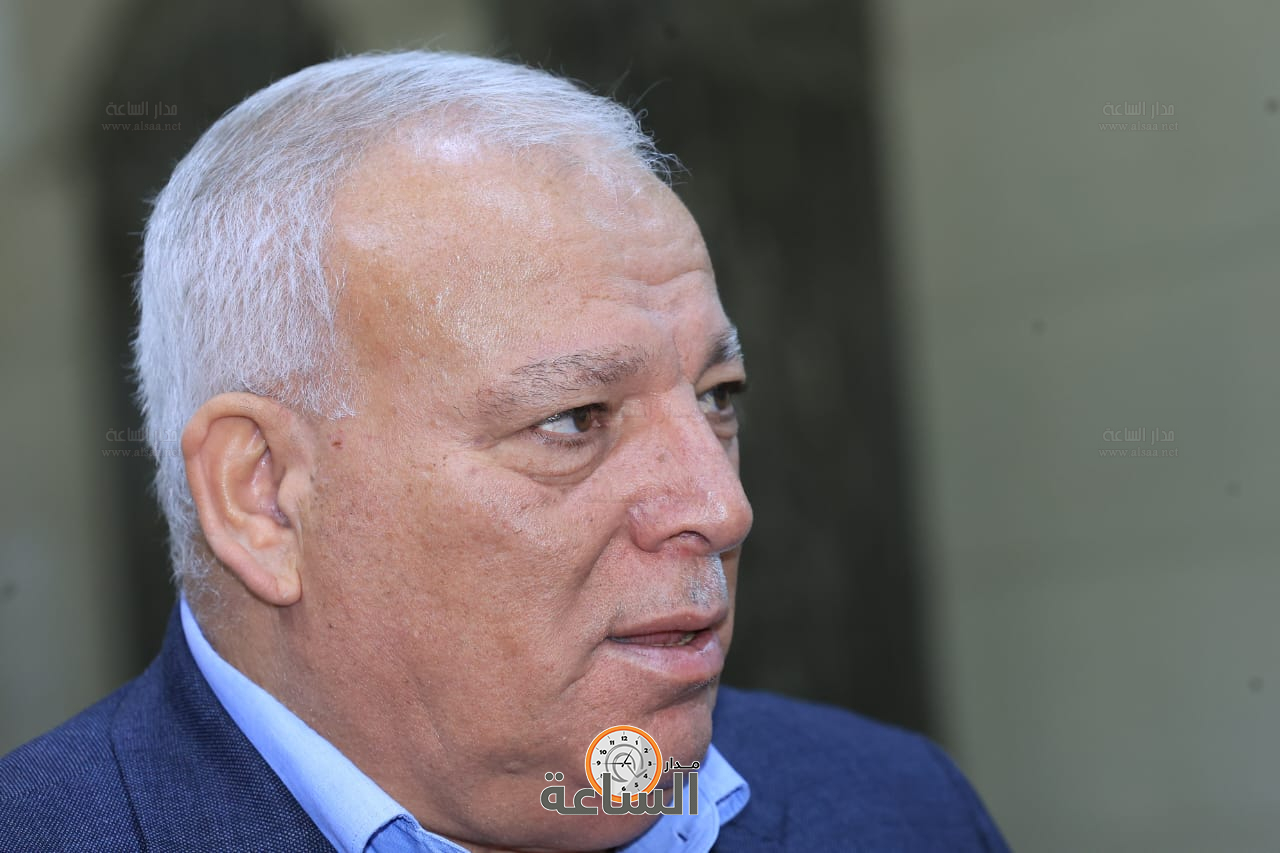 Madar Al-Saa Images 0.40650890841059817