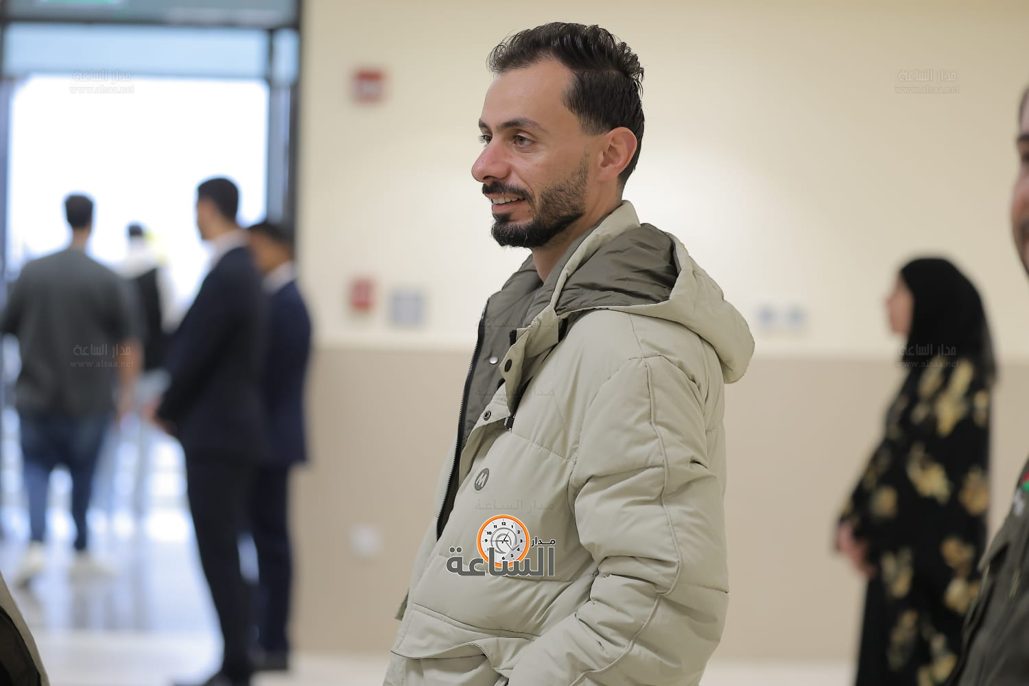 Madar Al-Saa Images 0.7120408170970124