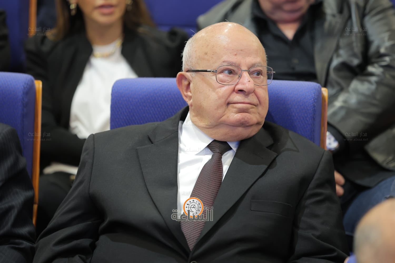 Madar Al-Saa Images 0.31185445990330196