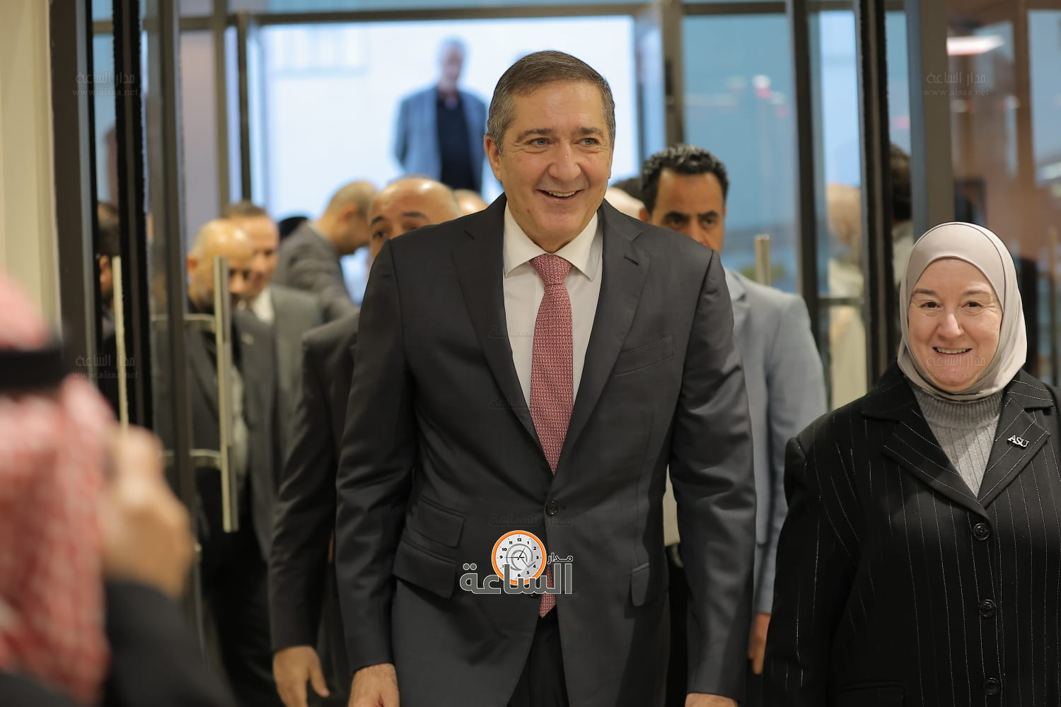 Madar Al-Saa Images 0.9591716932544787