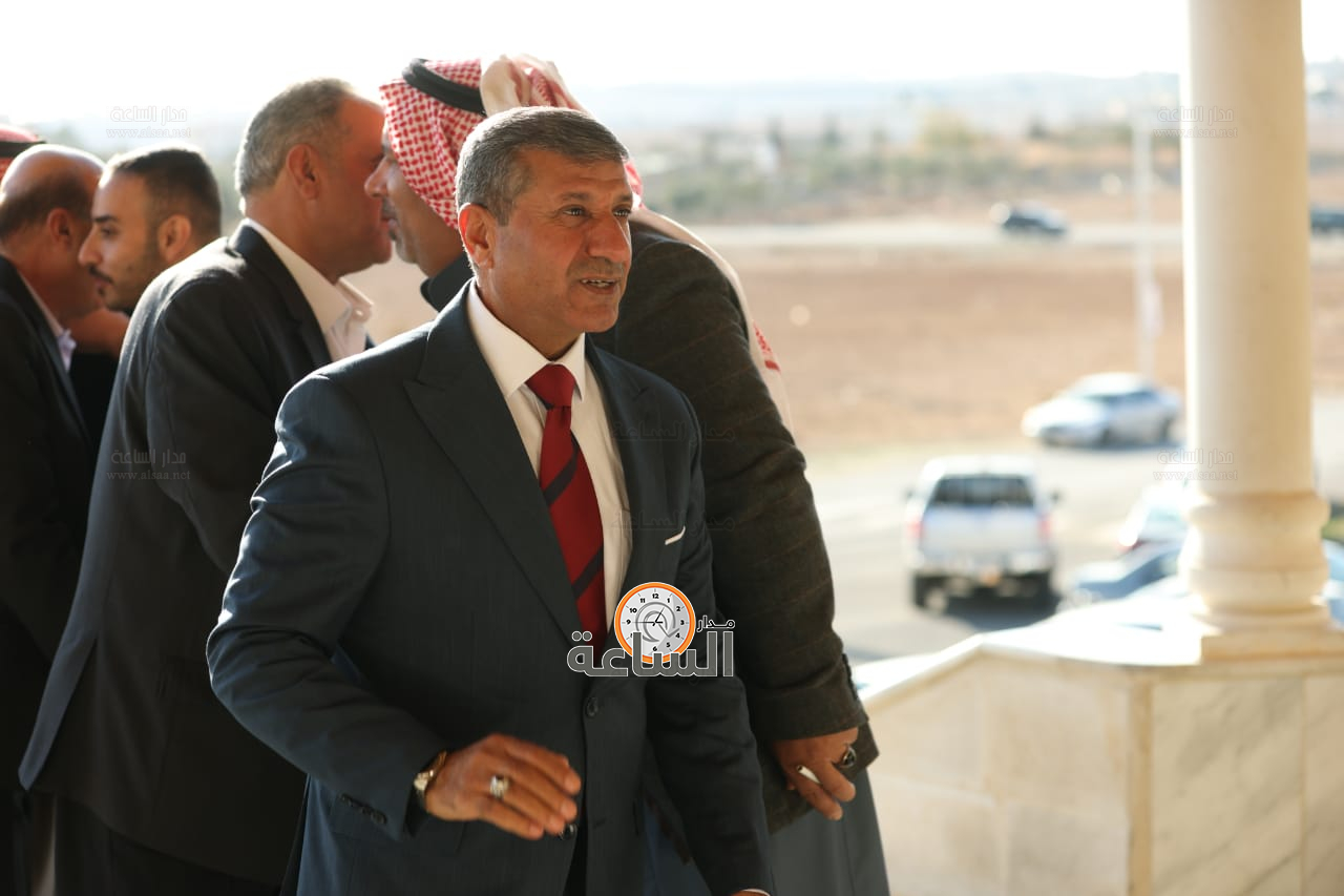 Madar Al-Saa Images 0.4475850579863402