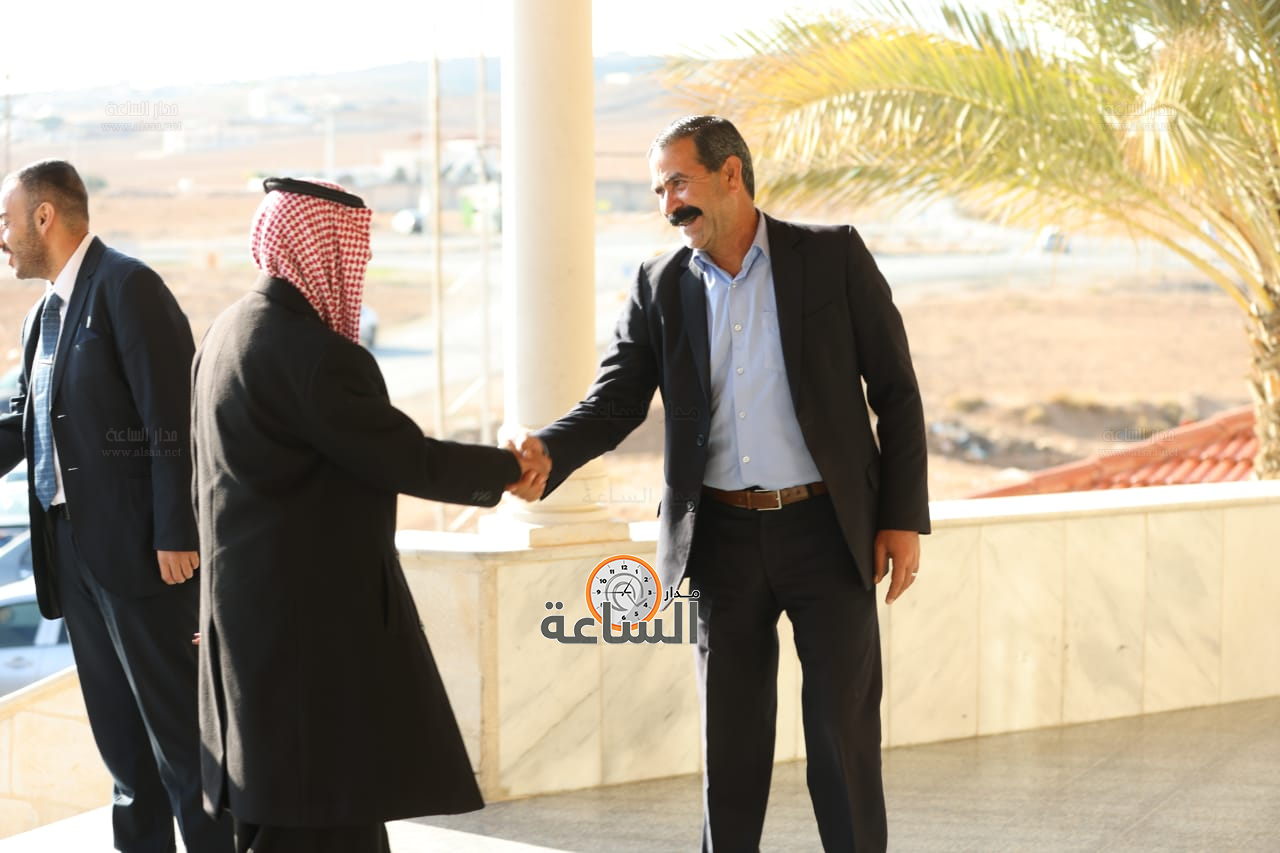 Madar Al-Saa Images 0.3946979308488995