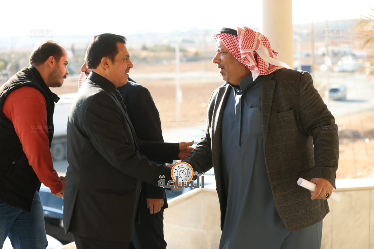 Madar Al-Saa Images 0.2426224287155916