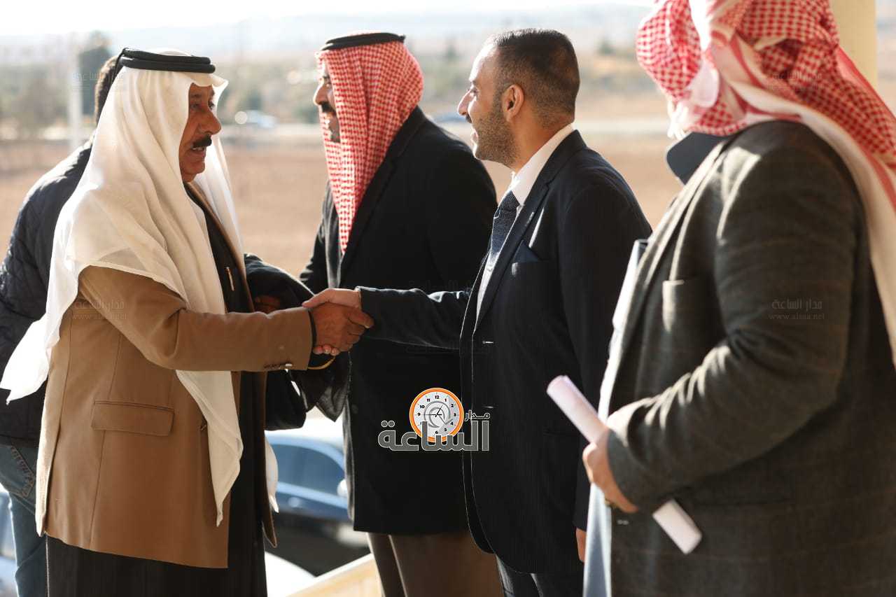 Madar Al-Saa Images 0.7399663774583326