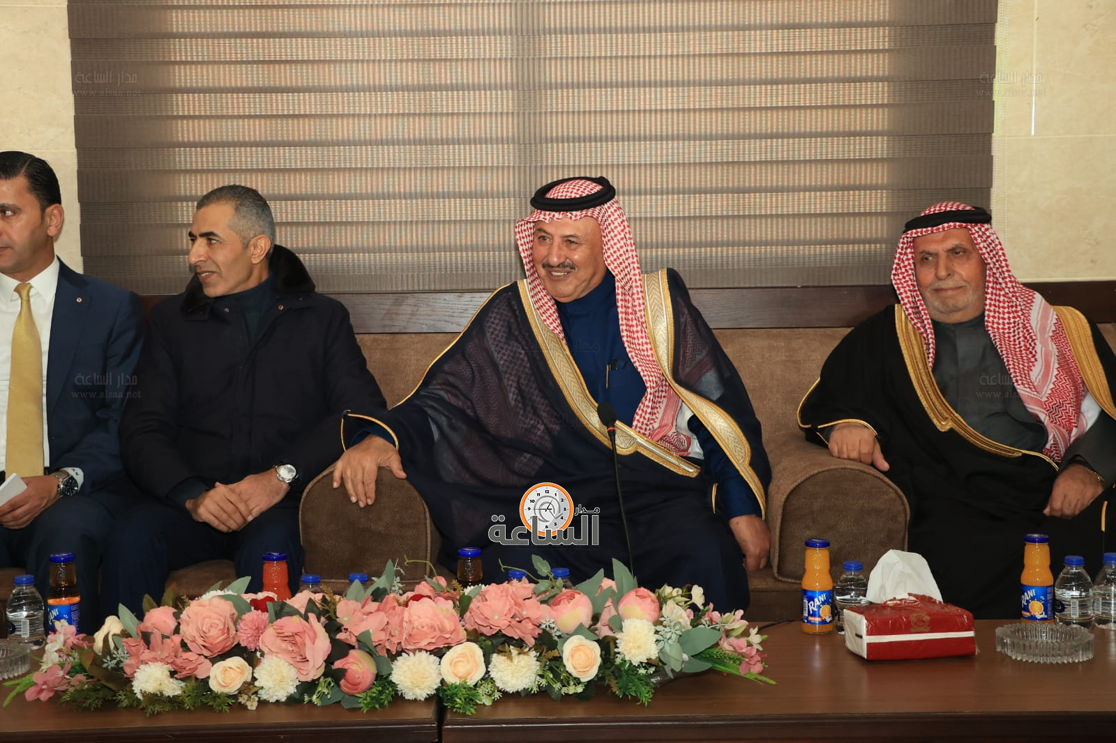 Madar Al-Saa Images 0.8384725298902197