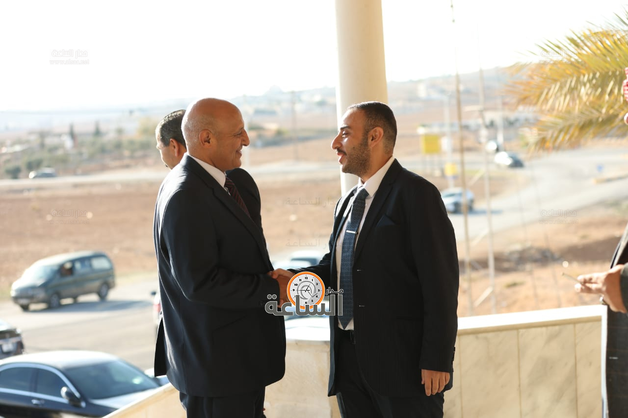 Madar Al-Saa Images 0.5085380558383384