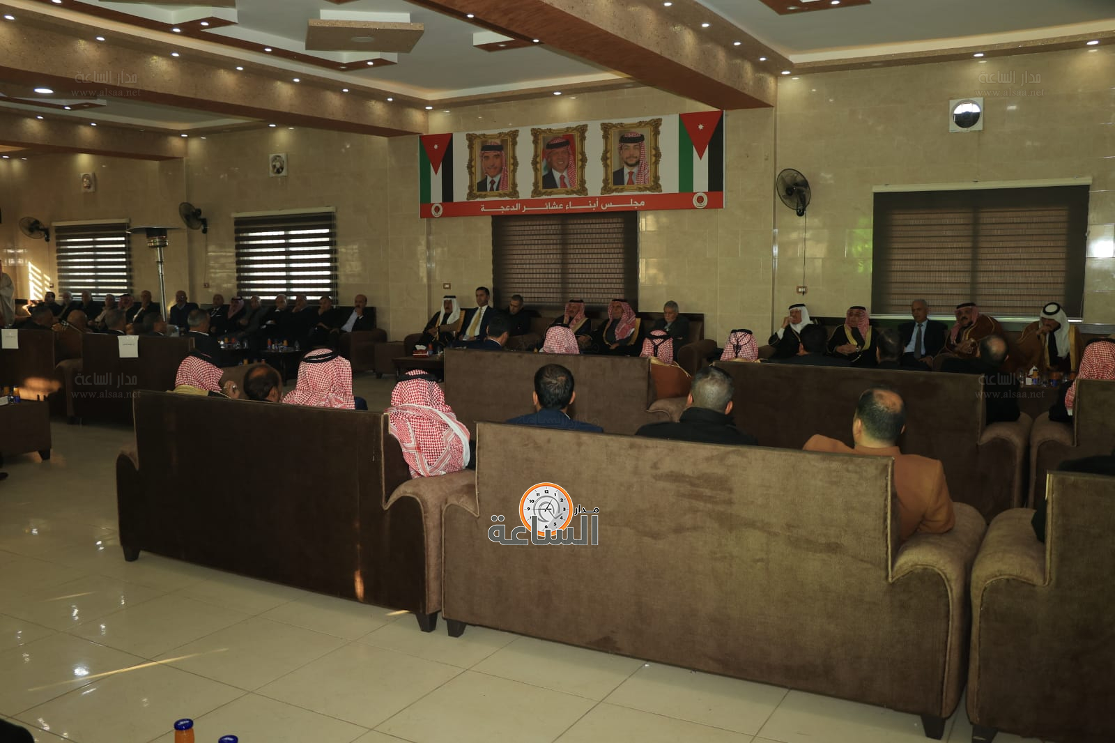 Madar Al-Saa Images 0.724666389495226