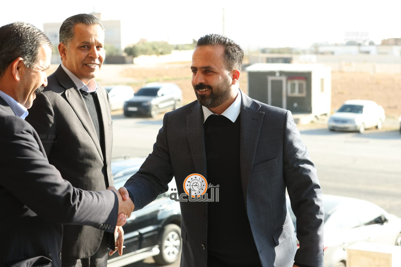 Madar Al-Saa Images 0.5644117529154777