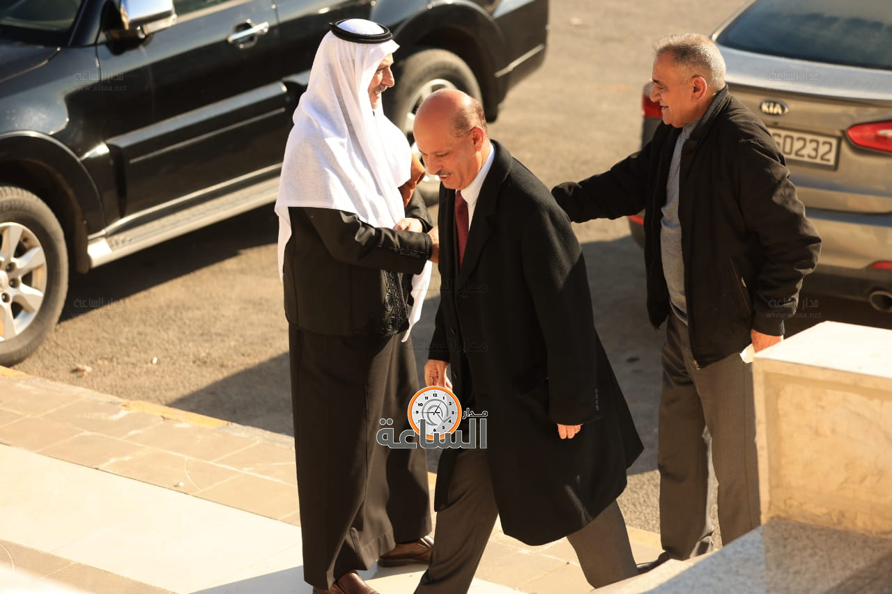 Madar Al-Saa Images 0.7055736553710101