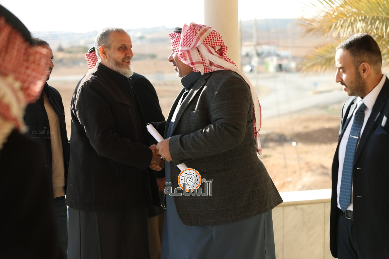 Madar Al-Saa Images 0.8662393993449035