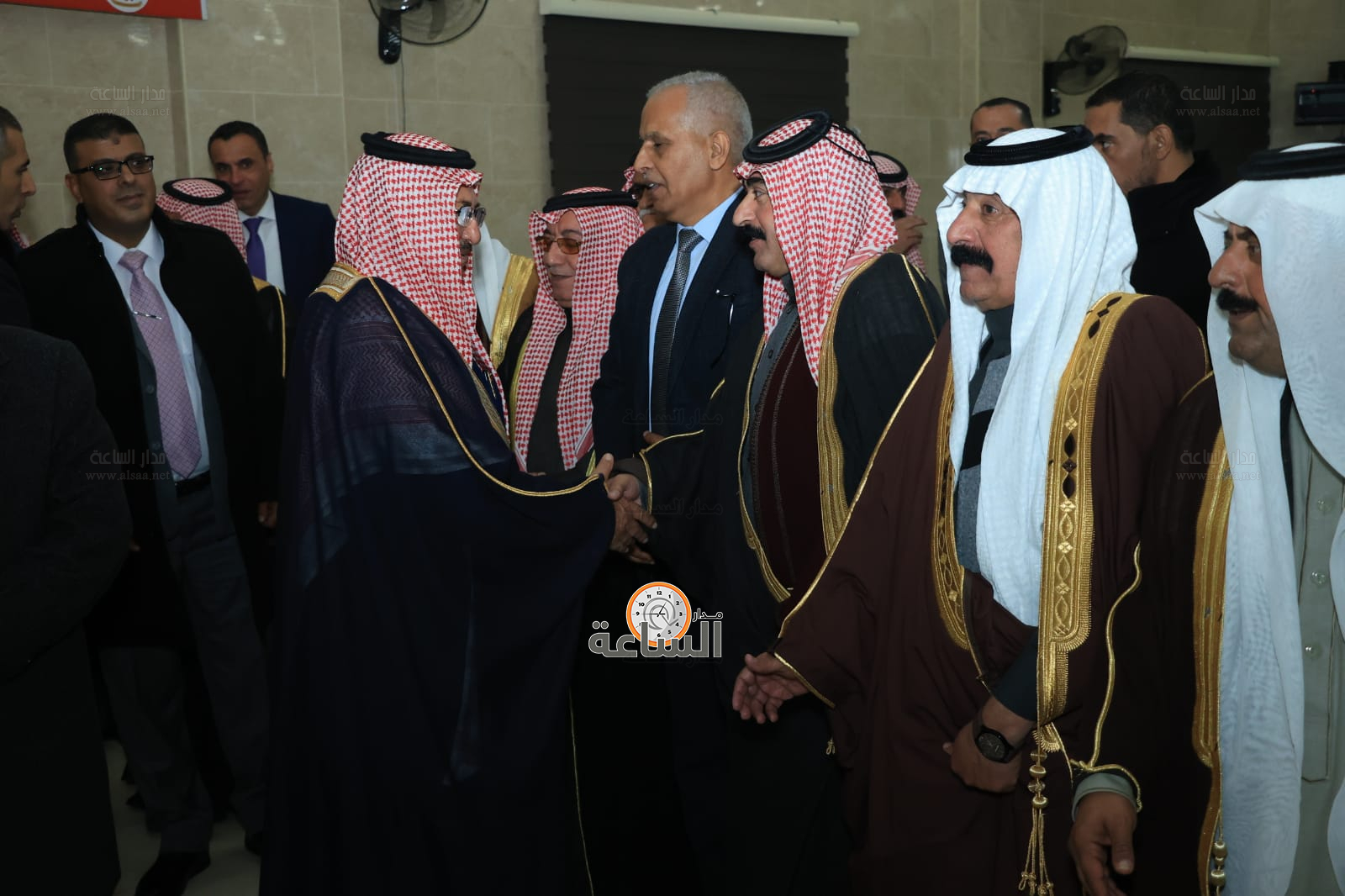 Madar Al-Saa Images 0.824172845971112