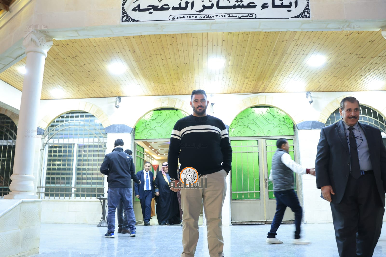 Madar Al-Saa Images 0.2340675497484277