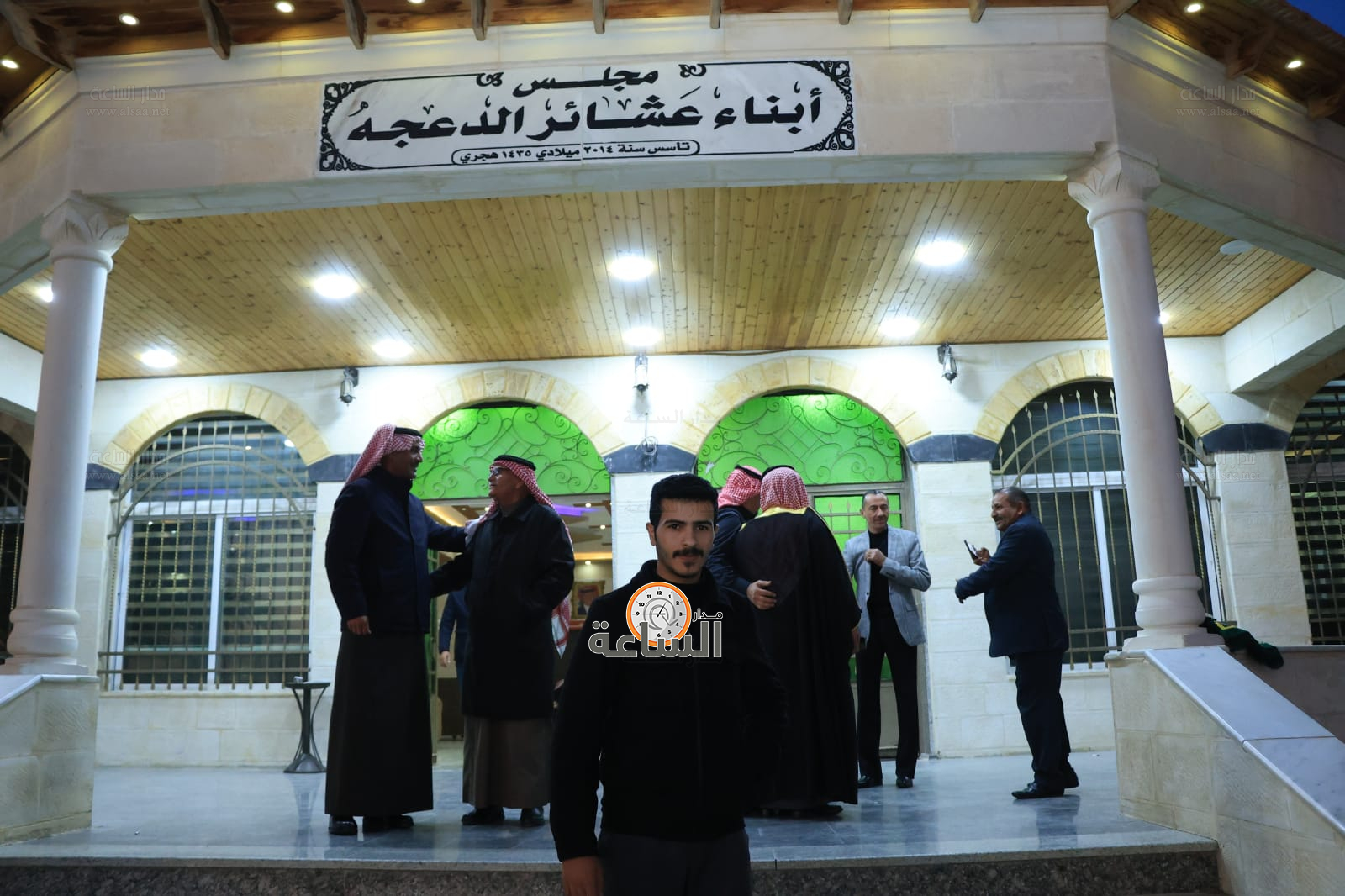 Madar Al-Saa Images 0.8848549145702218