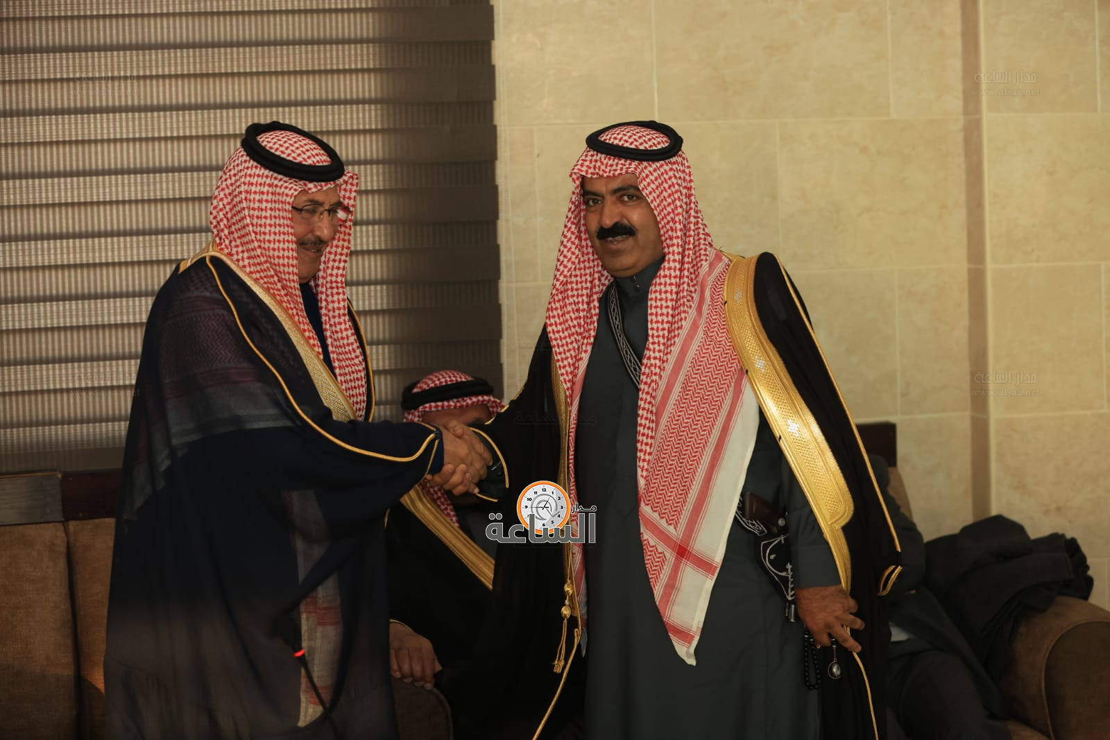 Madar Al-Saa Images 0.6997068345000427