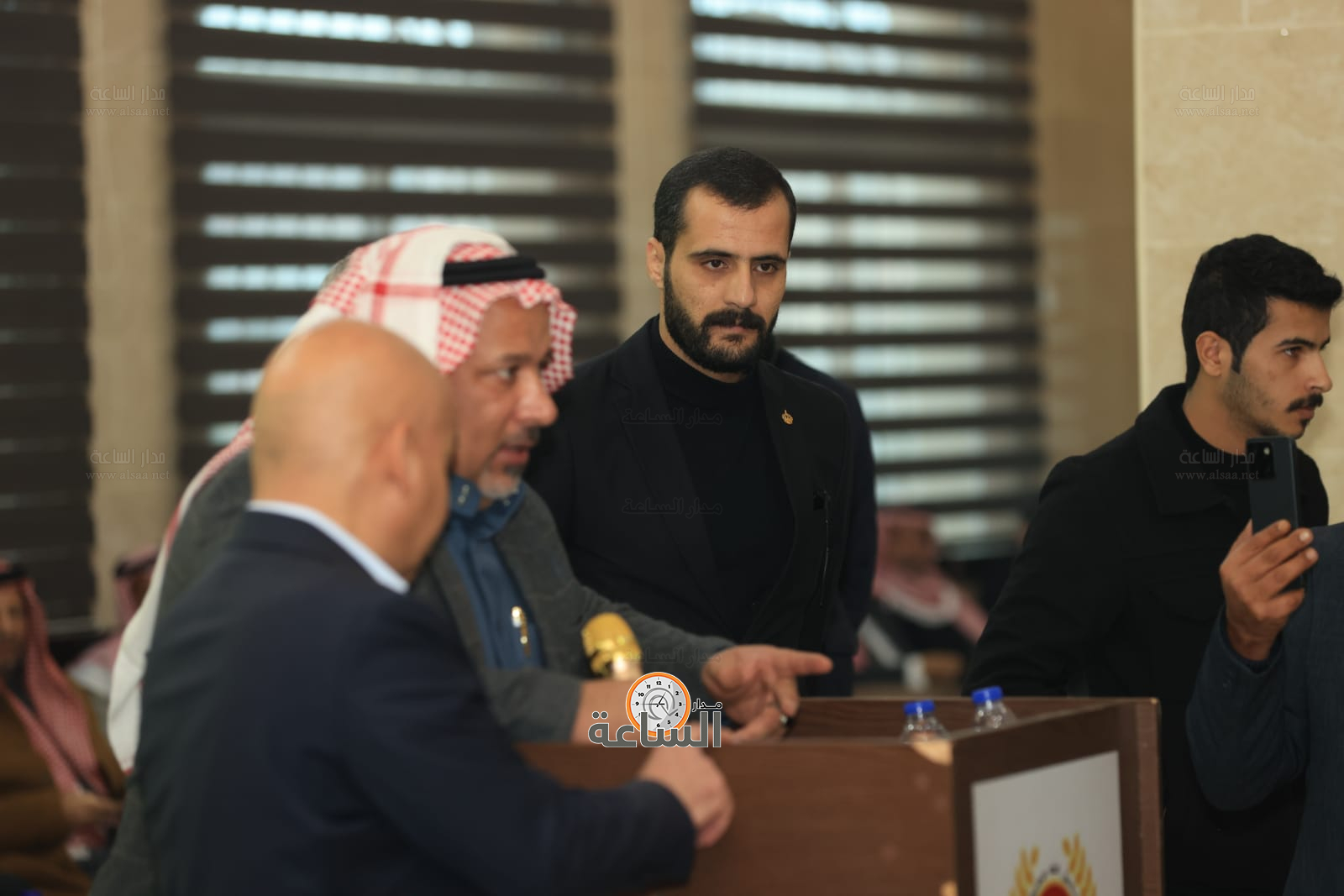 Madar Al-Saa Images 0.4117066724748235