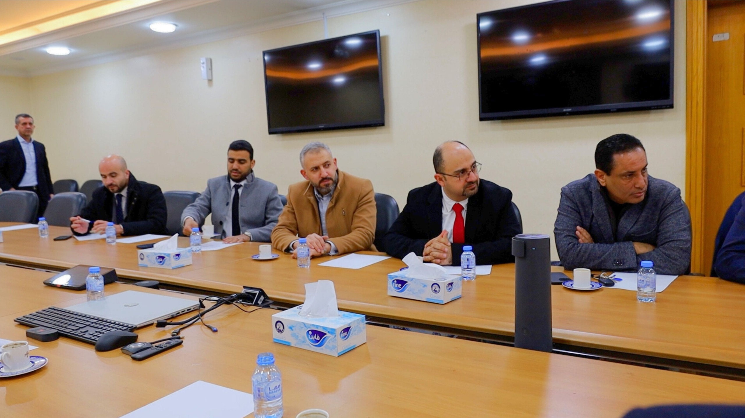 Madar Al-Saa Images 0.43832786890197806