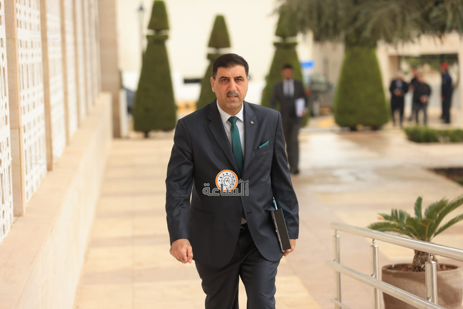 Madar Al-Saa Images 0.4777263789355981