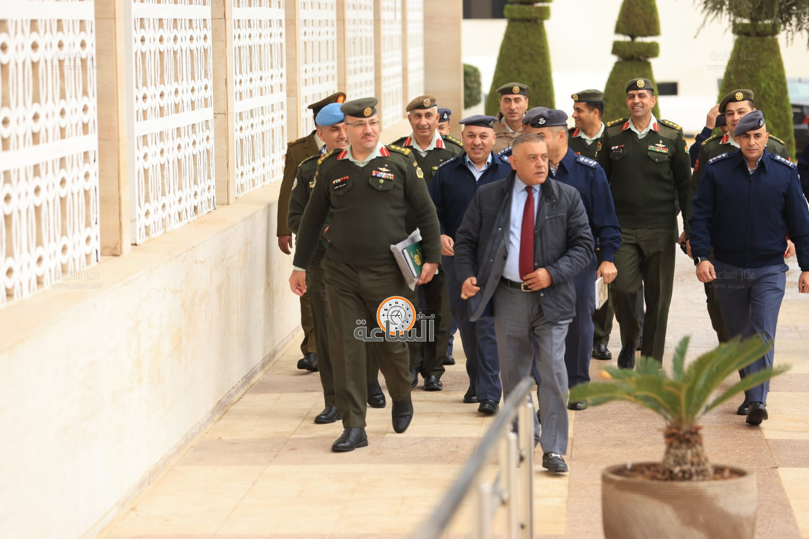 Madar Al-Saa Images 0.692086476730957