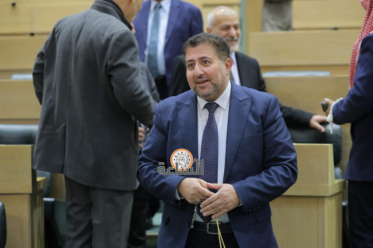 Madar Al-Saa Images 0.5484549767779521