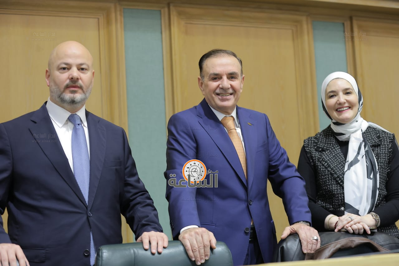 Madar Al-Saa Images 0.9938594254868905