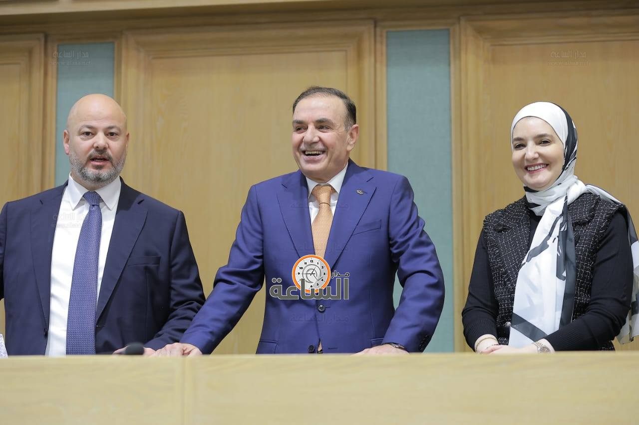 Madar Al-Saa Images 0.3568390815331166