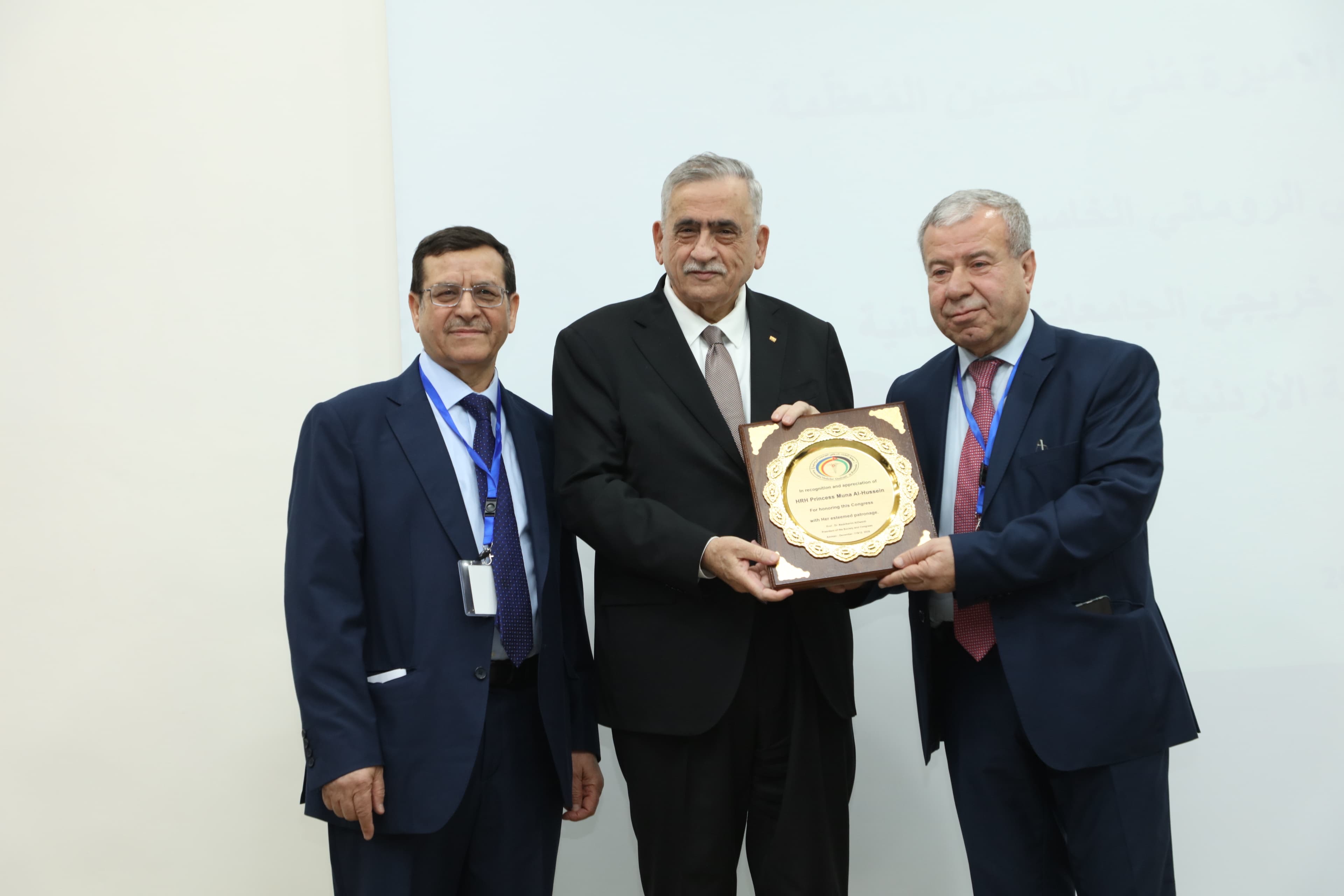 Madar Al-Saa Images 0.4825764875474534