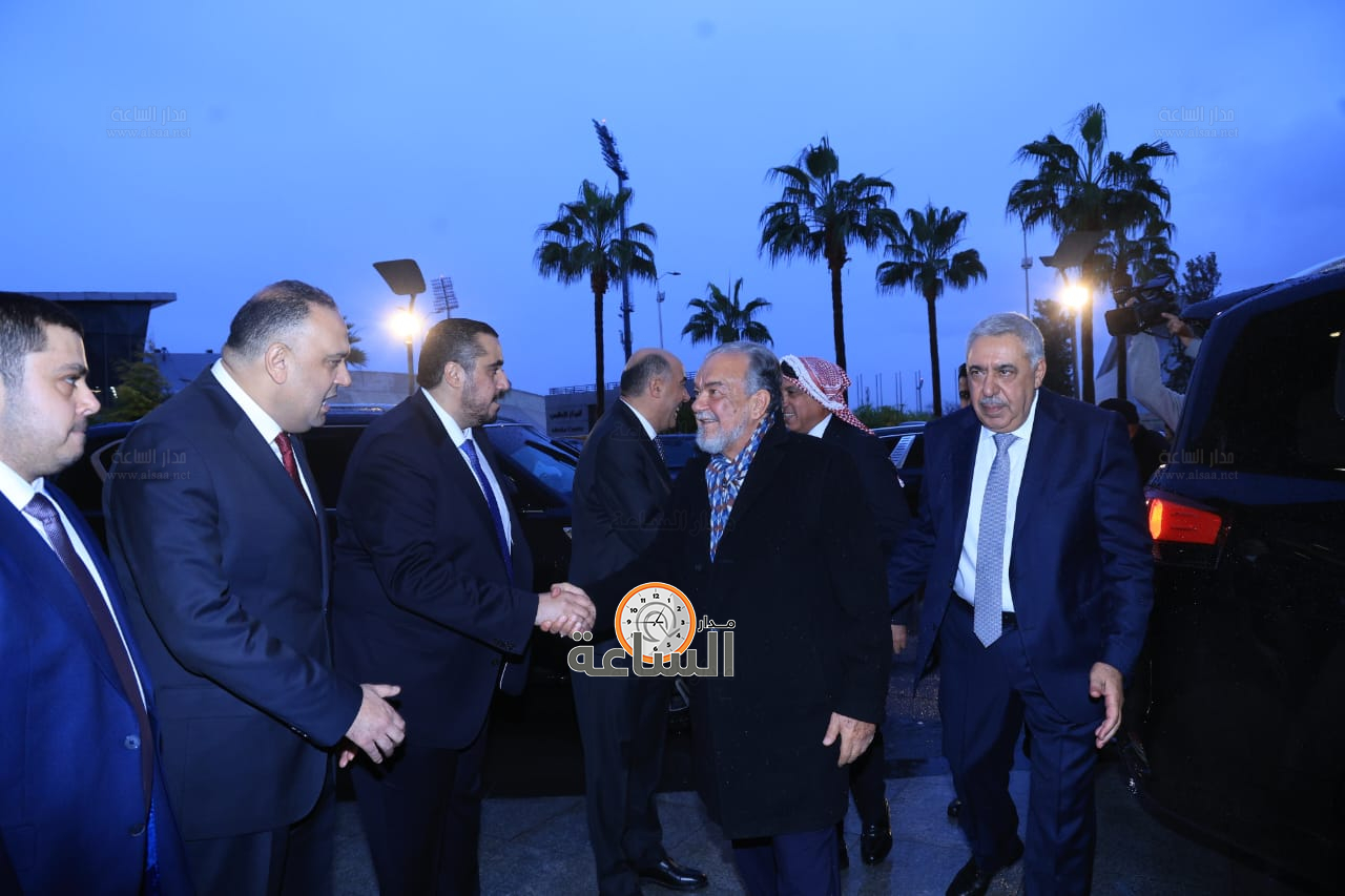 Madar Al-Saa Images 0.1528497137012591