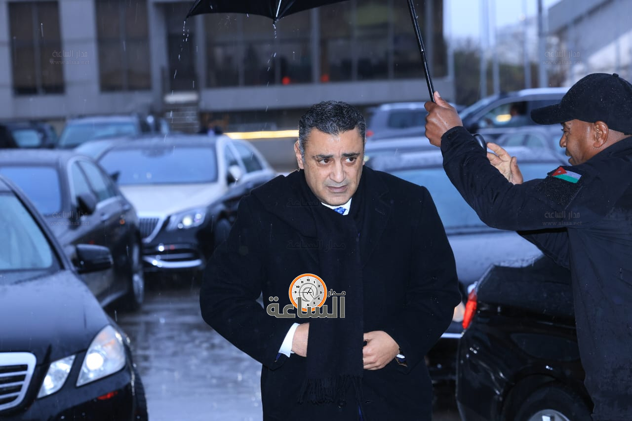 Madar Al-Saa Images 0.34706154651667