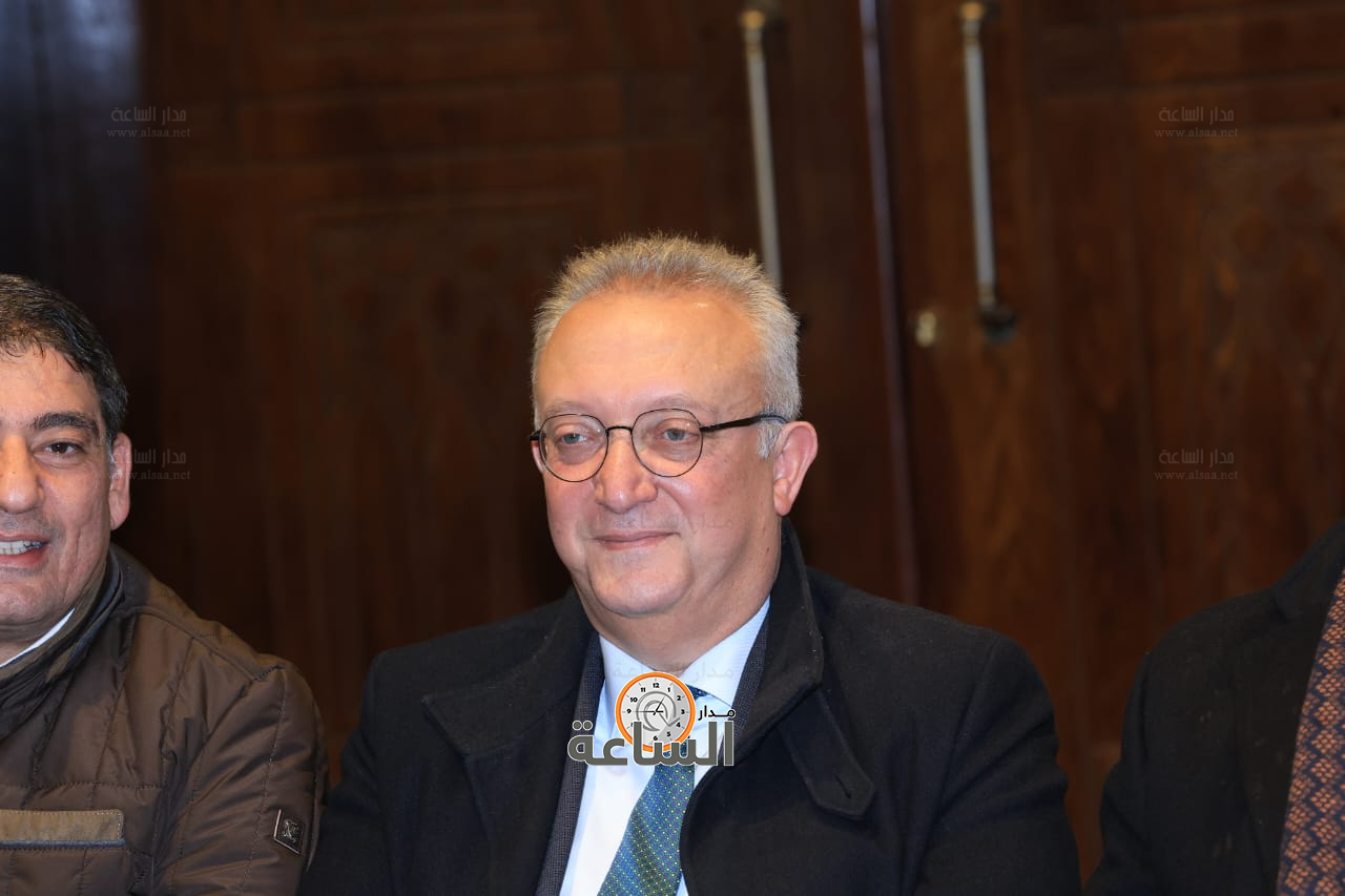 Madar Al-Saa Images 0.11345508963137174