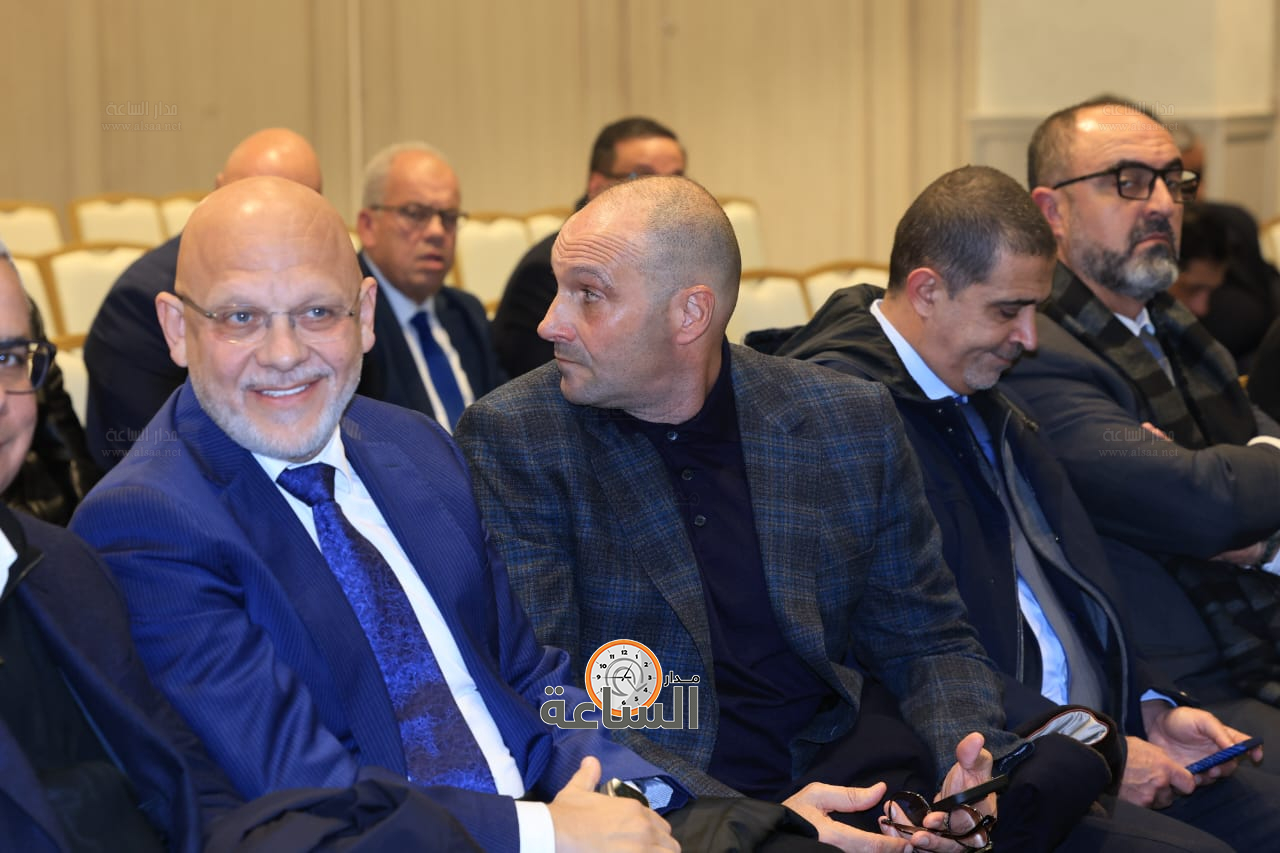 Madar Al-Saa Images 0.908544017885963