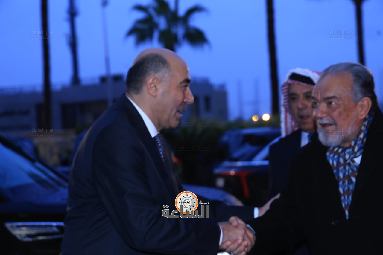 Madar Al-Saa Images 0.8015462263181924