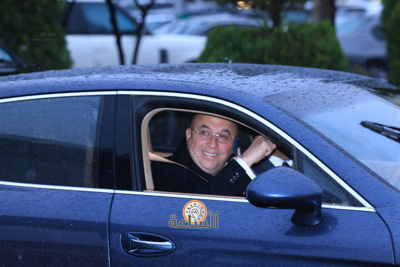 Madar Al-Saa Images 0.464300468940095