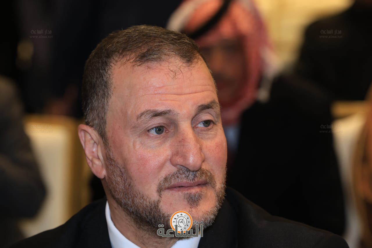 Madar Al-Saa Images 0.32486933441999366