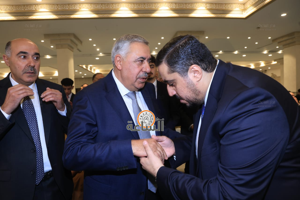 Madar Al-Saa Images 0.11634641960576031