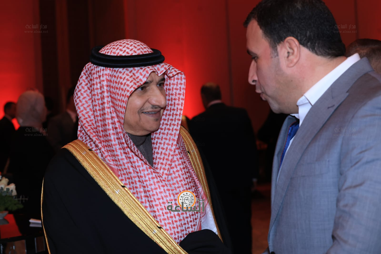 Madar Al-Saa Images 0.37570286163844613