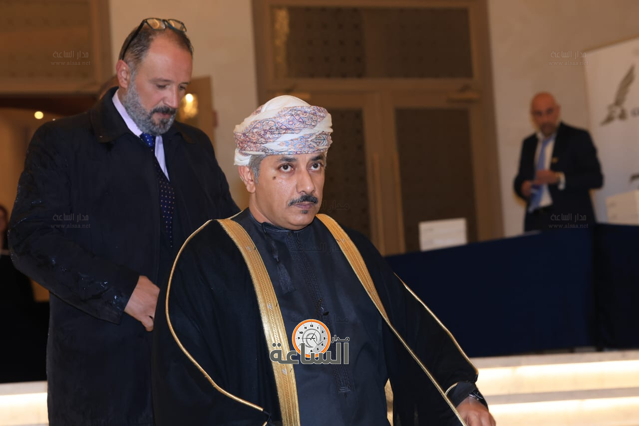 Madar Al-Saa Images 0.7893194399404224