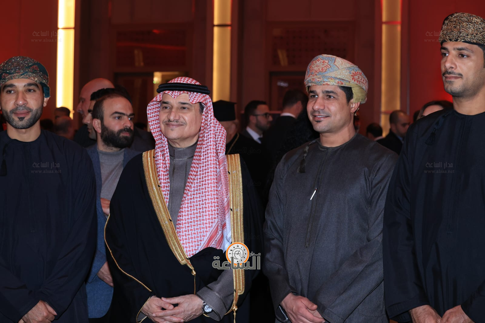 Madar Al-Saa Images 0.7605371423045612