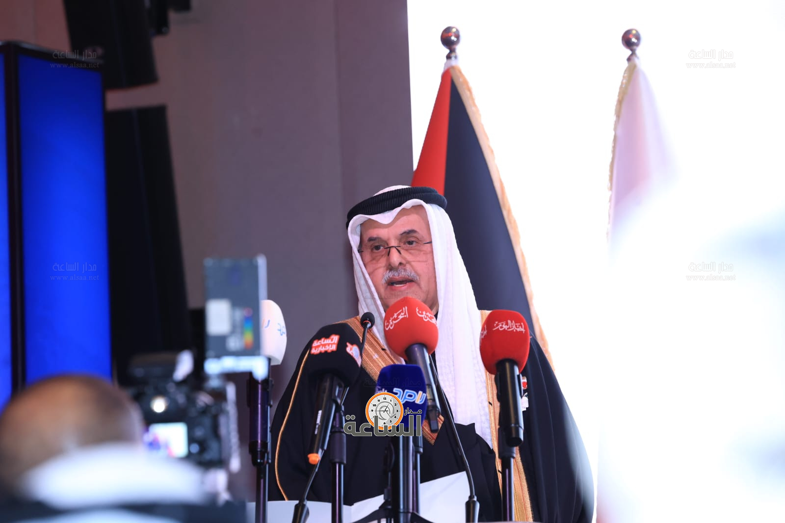 Madar Al-Saa Images 0.9093913311500315