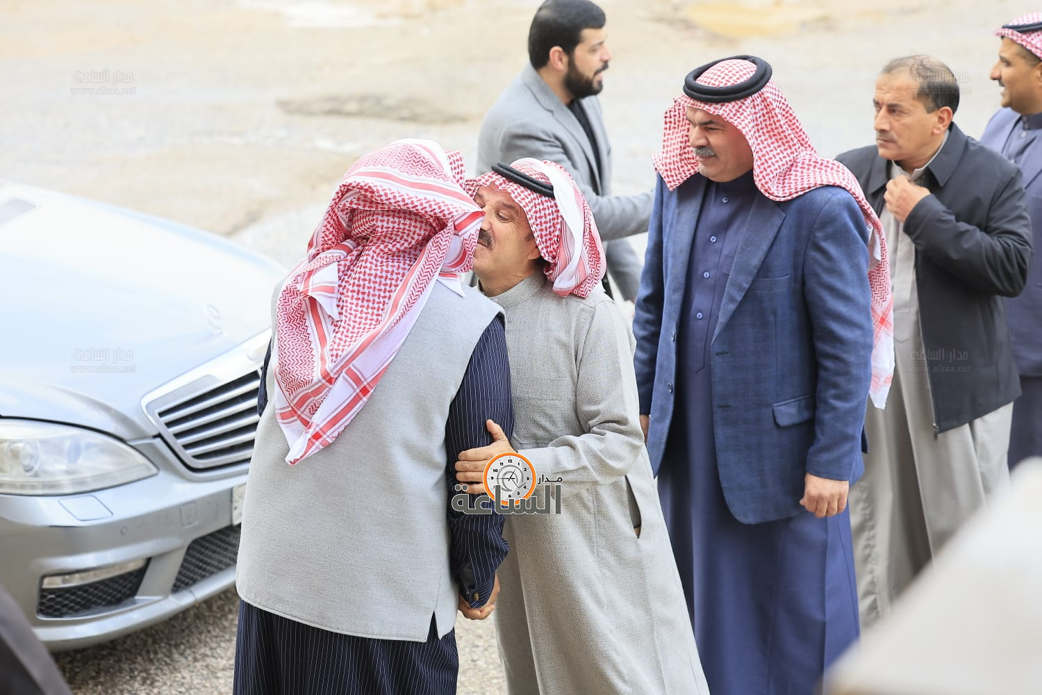 Madar Al-Saa Images 0.8938349306048967