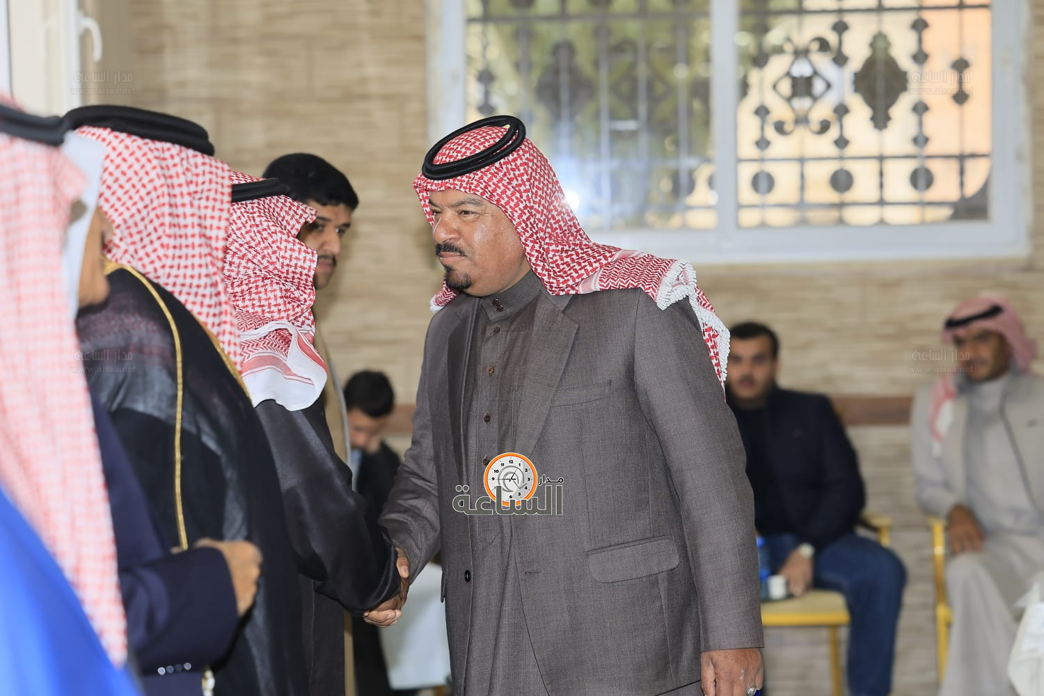 Madar Al-Saa Images 0.050992276467941466